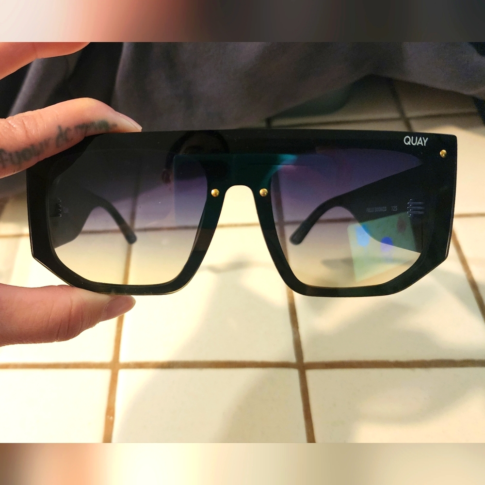 Quay Oversized Sheild Sunglasses